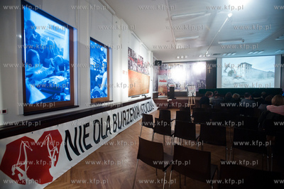 Gdansk. Sala BHP Stoczni Gdanskiej. Otwarta dyskusja...