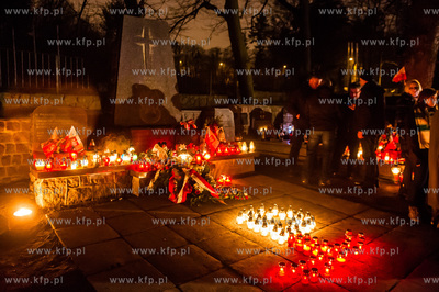 Gdansk. Cmentarz Garnizonowy. Dzien Pamieci Zolnierzy...