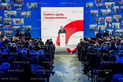 Sopot. Hala 100-lecia. Final Maratonu Poparcia Bronislawa...