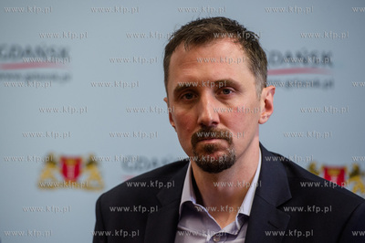 Gdansk. Urzad Miasta. Konferencja prasowa dotyczaca...