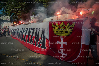 Gdansk. Orunia. Plac przy kosciele sw. Jana Bosko....