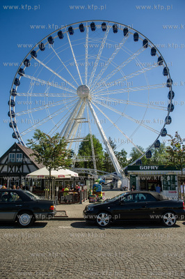 Gdynia. Pierwszy dzień funkcjonowania koła widokowego...