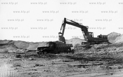 Budowa Elektrowni Wodnej Zarnowiec - najwiekszej w...