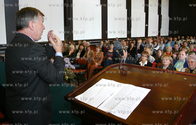 Profesor Jan Miodek, znany jezykoznawca wyglosil w...
