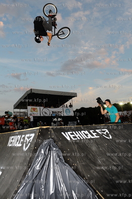 Gdansk. Plac Zebran Ludowych. Festiwal Sportow Ekstremalnych...