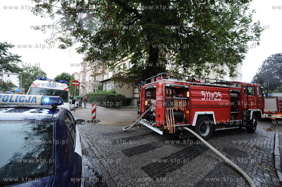 Sopot, ulica Haffnera 38. Pozar w mieszkaniu na parterze...