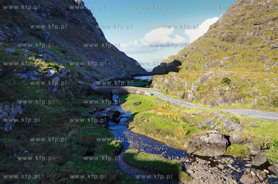 Irlandia poludniowa, hrabstwo Kerry. Widok na przelecz...