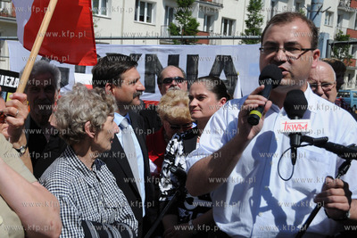 Po mszy w intencji ojczyzny z kosciola OO Redemptorystow...