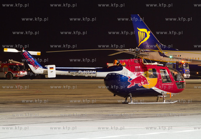 Gdanskie lotnisko odwiedzil  akrobacyjny smiglowiec...