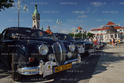 Sopot, Plac Zdrojowy. Miedzunarodowy zlot zabytkowych...