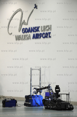 Morski Oddzial Strazy Granicznej gdanskiego lotniska...