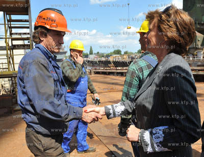 Stocznia Gdansk. Wodowanie jednostki COMBIDOCK IV....