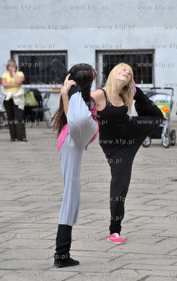 Festyn Poznajmy się na Siedlcach  na pozegnanie lata...