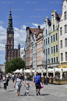 Długi Targ w maju pełen turystów. 26.05.2017 fot....