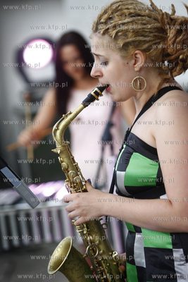 Gdynia. Plac Grunwaldzki.  Nail Quartet w ramach Ladies...