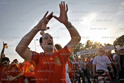 Gdansk Arena. Kibice wchodza na mecz Mistrzostw Europy...