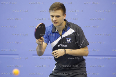 Tenisista stolowy Jakub Folwarski.
17.11.2014
fot....
