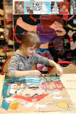 Zajęcia plastyczne w Pałacu Młodzieży w Gdańsku.
02.02.2015
fot....