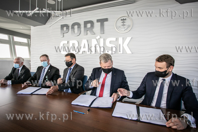 Podpisanie umowy pomiedzy DCT Gdańsk i Portem Gdańsk...