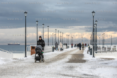 Molo w Gdańsku Brzeźne otwarte po remoncie.
22.12.2021
fot....