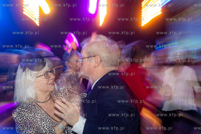 Port Lotniczy Gdańsk im. Lecha Wałęsy. Prywatka...