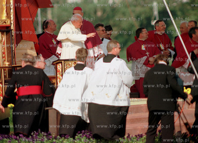 Papiez Jan Pawel II w Elblagu. 6.06.99 fot. Lukasz...