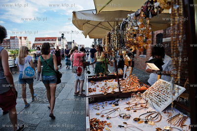 Gdansk. Dlugie Pobrzeze. Stoiska z bursztynem.
19.07.2011
fot....