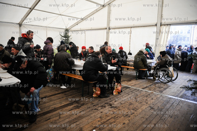 Gdansk. Targ Weglowy. XVII Wigilia dla ubogich, samotnych...