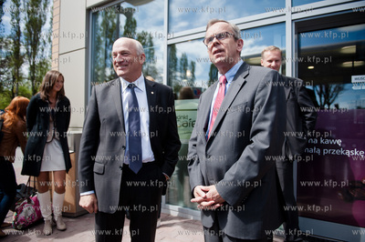 Gdansk. Nowo otwarta stacja benzynowa grupy Lotos....