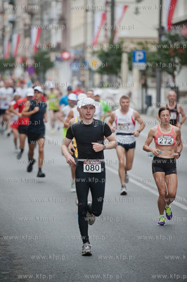 Gdynia. Ulica Swientojanska. XVIII Maraton Solidarnosci....