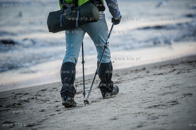 Sopot. Piaskiem w raka - charytatywny marsz brzegiem...