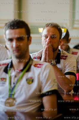 Gdansk. Sala Obrad Rady Miasta. Wizyta zespolu siatkarzy...