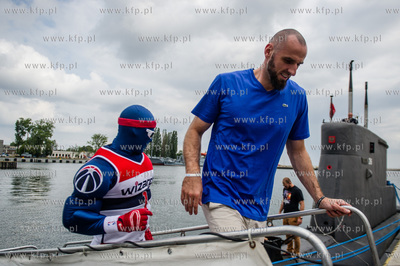 Koszykarz Marcin Gortat odwiedza Port Wojenny w Gdyni...