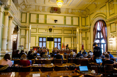 Gdansk. Nowy Ratusz. XXXIV Sesja Rady Miasta Gdanska....