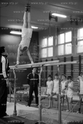 Trening młodej drużyny gimnastyków AZS WSWF w Gdańsku...