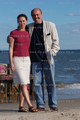 Marcin Tronski z zona Marta  na plazy w Sopocie
09.09.2006
Fot.....