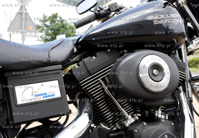 Gdansk, Rebiechowo Nz. Ratowniczy motor Harley-Davidson
30.06.2008
Sebastian...