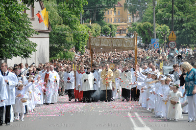 Procesja Bozego Ciala w Pelplinie
11.06.2009
Fot.Krzysztof...