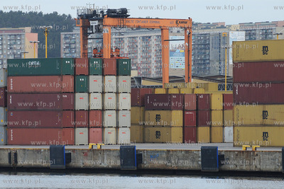 Baltycki Tarminal Kontenerowy w gdynskim Porcie
28.04.2012
Fot....