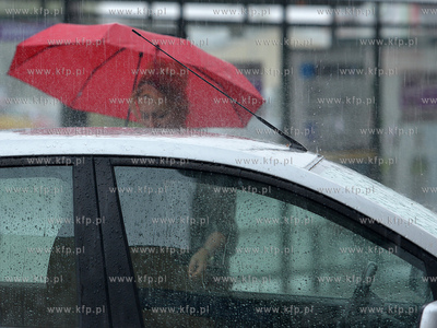 Oberwanie chmury nad Gdynia. Ogromna ulewa przeszla...