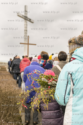 Droga Krzyzowa na Gorze Jana Paw  a II w Pelplinie...