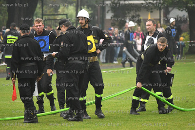 Powiatowe Zawody Sportowo - Pożarnicze na stadionie...
