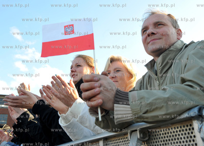 Gdansk. Stocznia. Koncert Zaczelo Sie W Polsce bedacy...