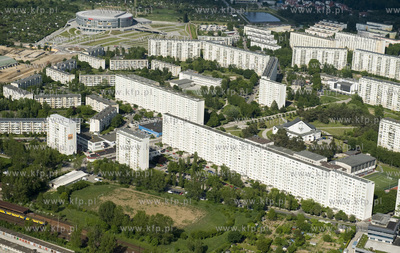 Gdansk Zabianka z lotu ptaka. Na pierwszym planie tory...