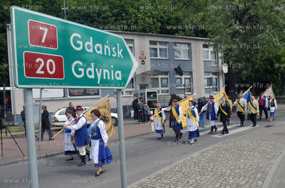 Obchody 800 lecia Zukowa. Mieszkancy miasta i goscie...