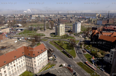 Gdansk. Widok z wiezowca zieleniak na plac Solidarnosci,...