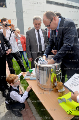 Otwarcie Pozytywnej Szkoly Podstawowej przy ul. Azaliowej...
