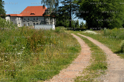 Palac w Malkowie w gminie Zukowo. 10.07.2014 Fot. Maciej...