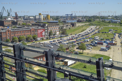 Gdansk. Widok z tarasu Europejskiego Centrum Solidarności...