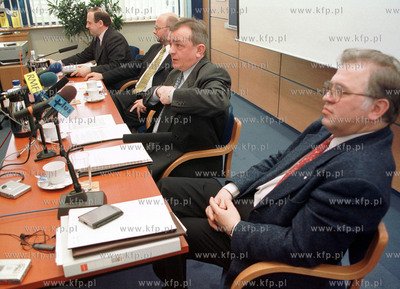 Wlodzimierz Dyrka - dyr. Rafinerii Gdanskiej. Dzisiaj...